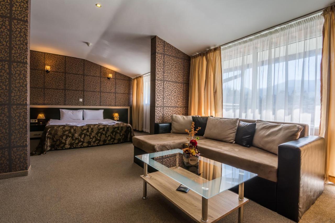Hotel Royal Borovets Exterior photo